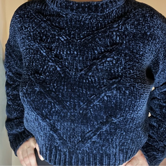 Royal Blue Velvet Sweatshirt - Picture 2 of 10